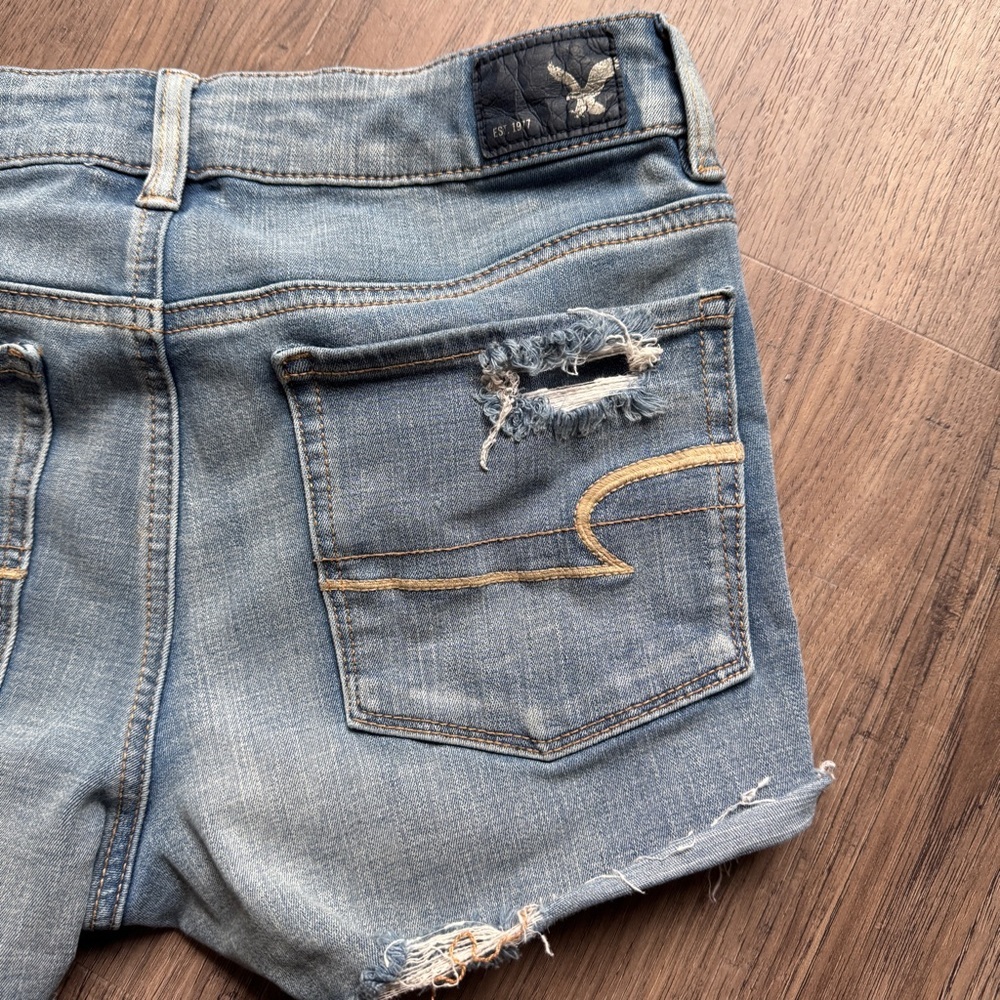 American Eagle Outfitters Light Blue Distressed Hi-Rise Shorties - Size 6 - Picture 13 of 14